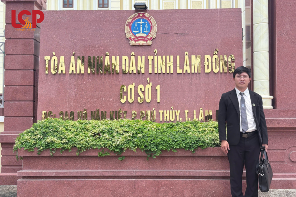 Luật sư Võ Tấn Lộc tại TAND tỉnh Lâm Đồng